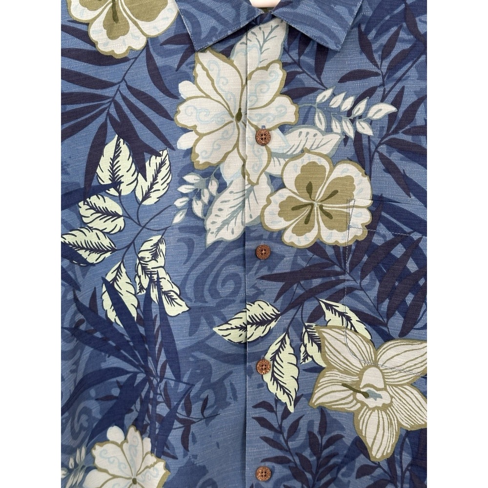 Hawaiian Style Shirt - Tommy Bahama - Island Floral Pattern - Sz XL - Picture 2 of 6